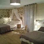 Le Manoir Aux Douves Alojamento de Acomodação e Pequeno-almoço