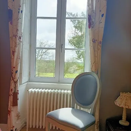 Couette-café Le Manoir Aux Douves 3*