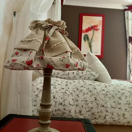 Le Manoir Aux Douves Couette-café 3*