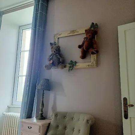 Le Manoir Aux Douves