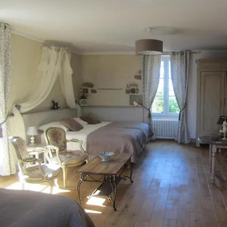 Couette-café Le Manoir Aux Douves 3*