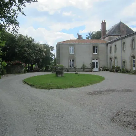 Le Manoir Aux Douves Frühstückspension 3*