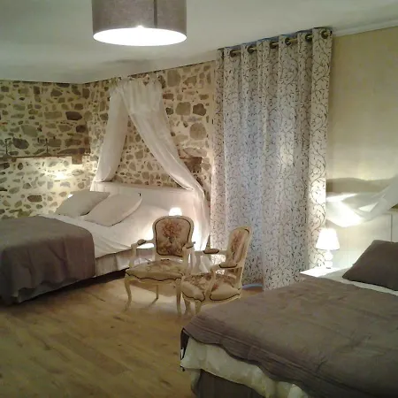 Le Manoir Aux Douves Couette-café