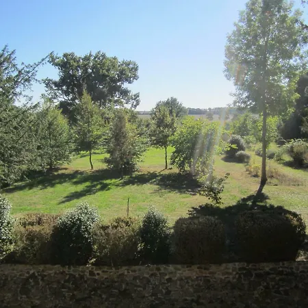 Le Manoir Aux Douves Couette-café 3*