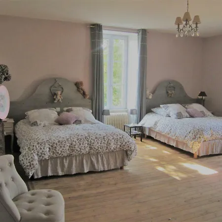 Le Manoir Aux Douves Couette-café