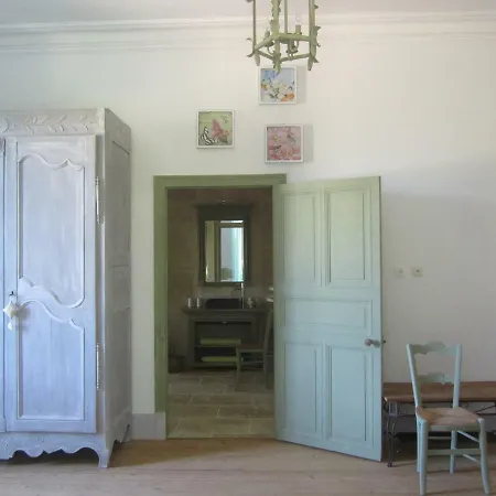 Le Manoir Aux Douves Couette-café 3*