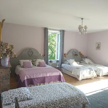 Le Manoir Aux Douves Frühstückspension 3*
